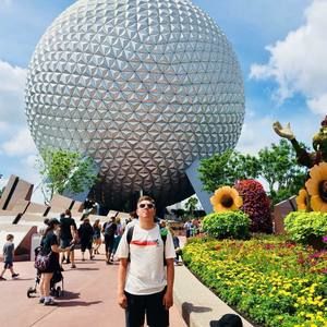 Meet your Posher, Christian